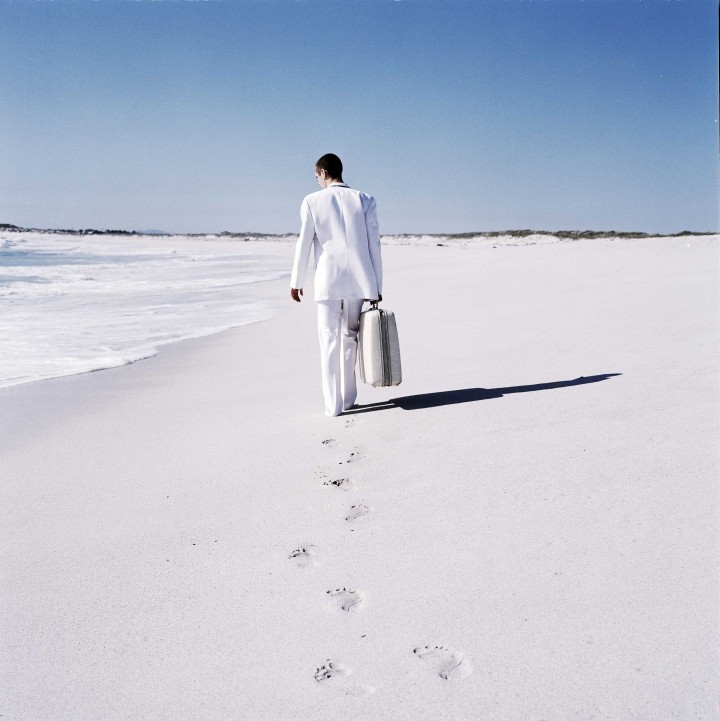 WALKING W. SUITCASE copy WEEB